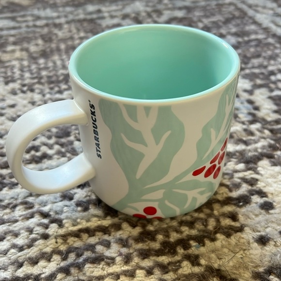 Starbucks 2018 Holiday Christmas Holly Berry Mug, 12 Fl. Oz. - Picture 1 of 5